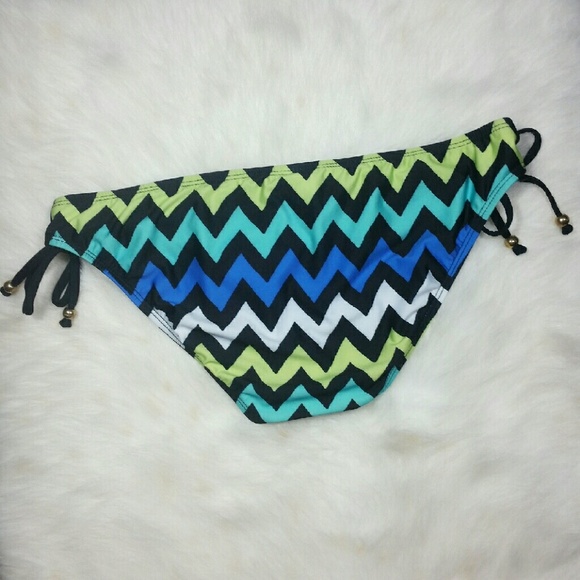 {Gianni Bini} Chevron Print Swim Bikini Bottom - Picture 3 of 3